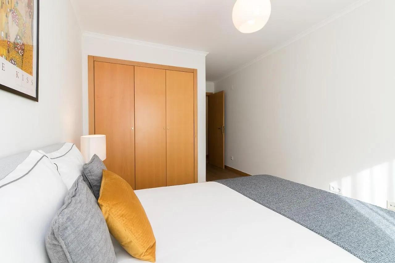Premium Flat In Upscale Area, Balcony, Parking Apartment Lisbon Portugal