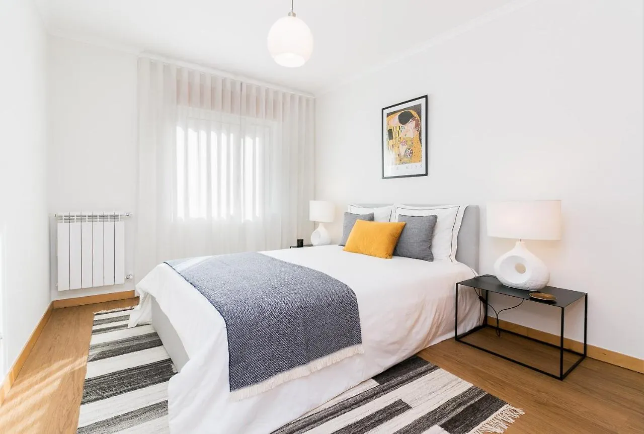 Premium Flat In Upscale Area, Balcony, Parking Apartment Lisbon