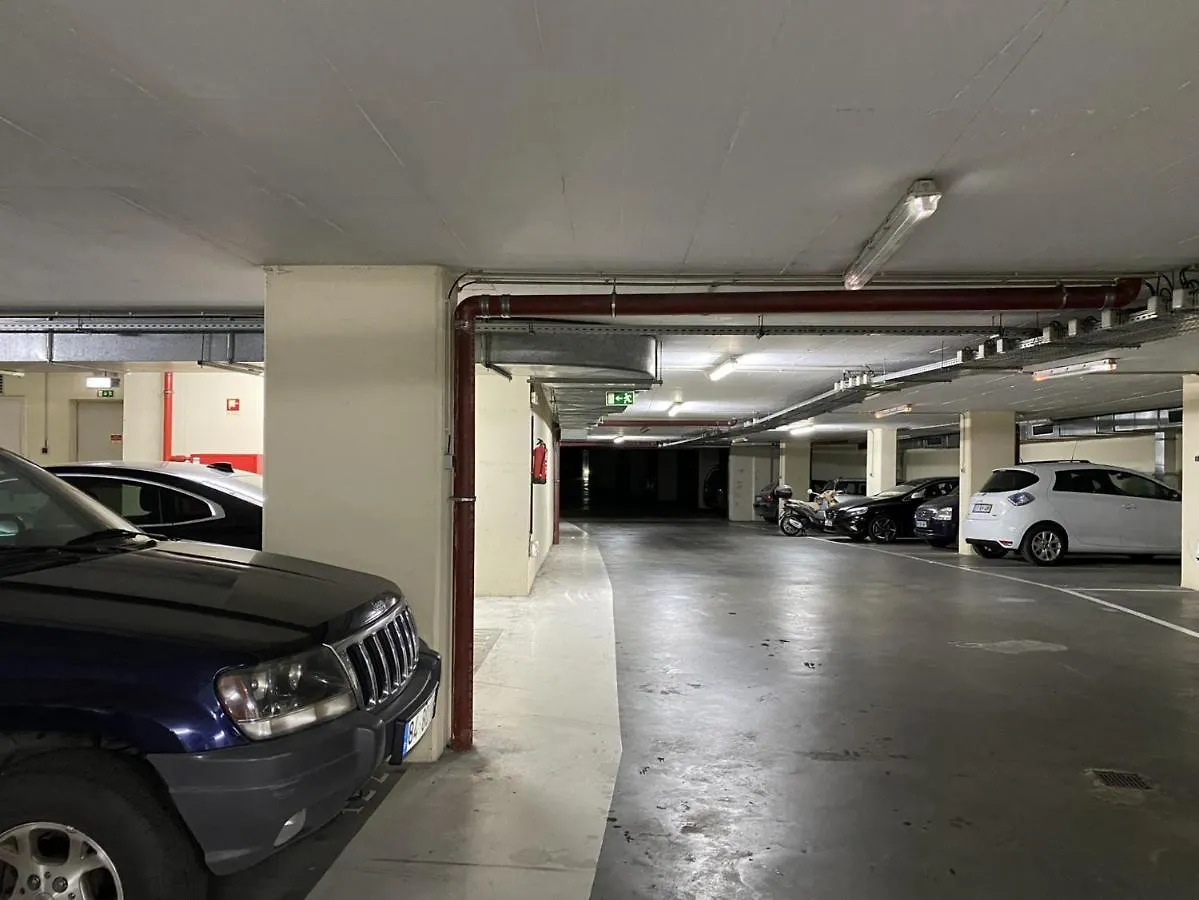 Premium Flat In Upscale Area, Balcony, Parking Apartment Lisbon