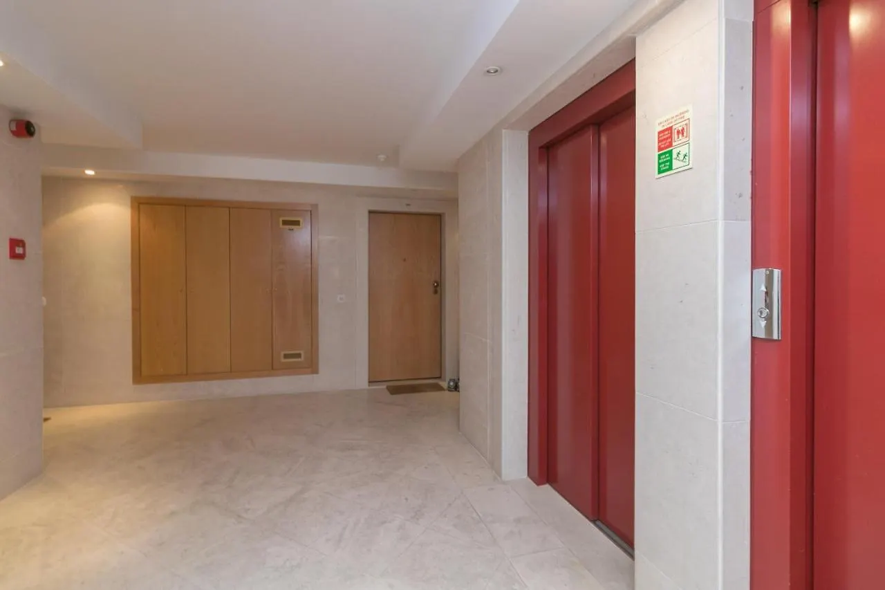 Premium Flat In Upscale Area, Balcony, Parking Apartment Lisbon
