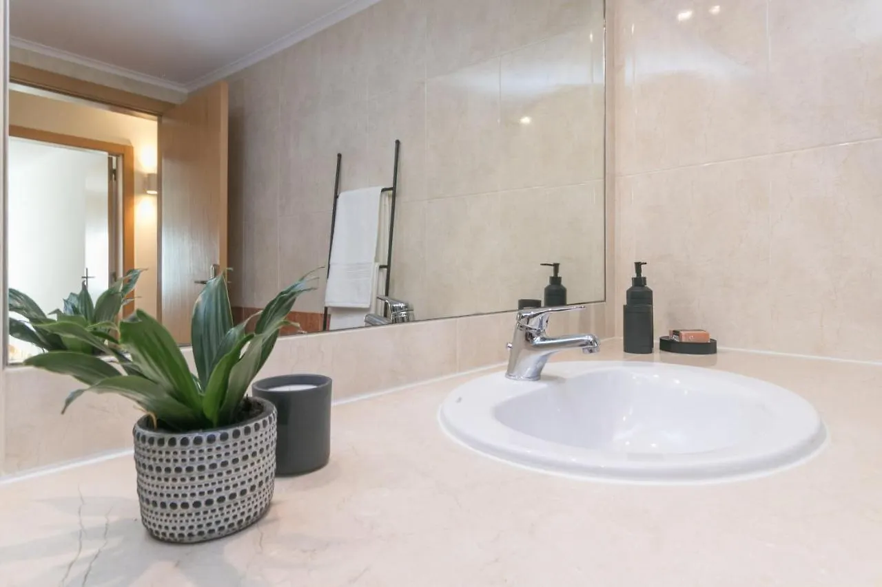 Premium Flat In Upscale Area, Balcony, Parking Apartment Lisbon