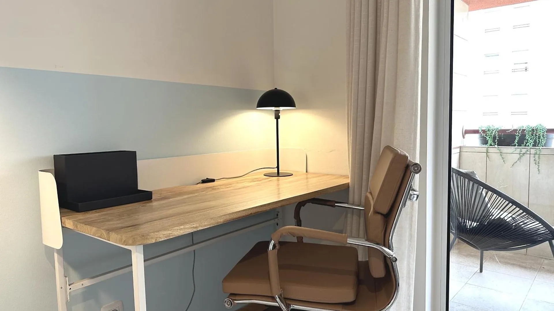 Premium Flat In Upscale Area, Balcony, Parking Apartment Lisbon Portugal
